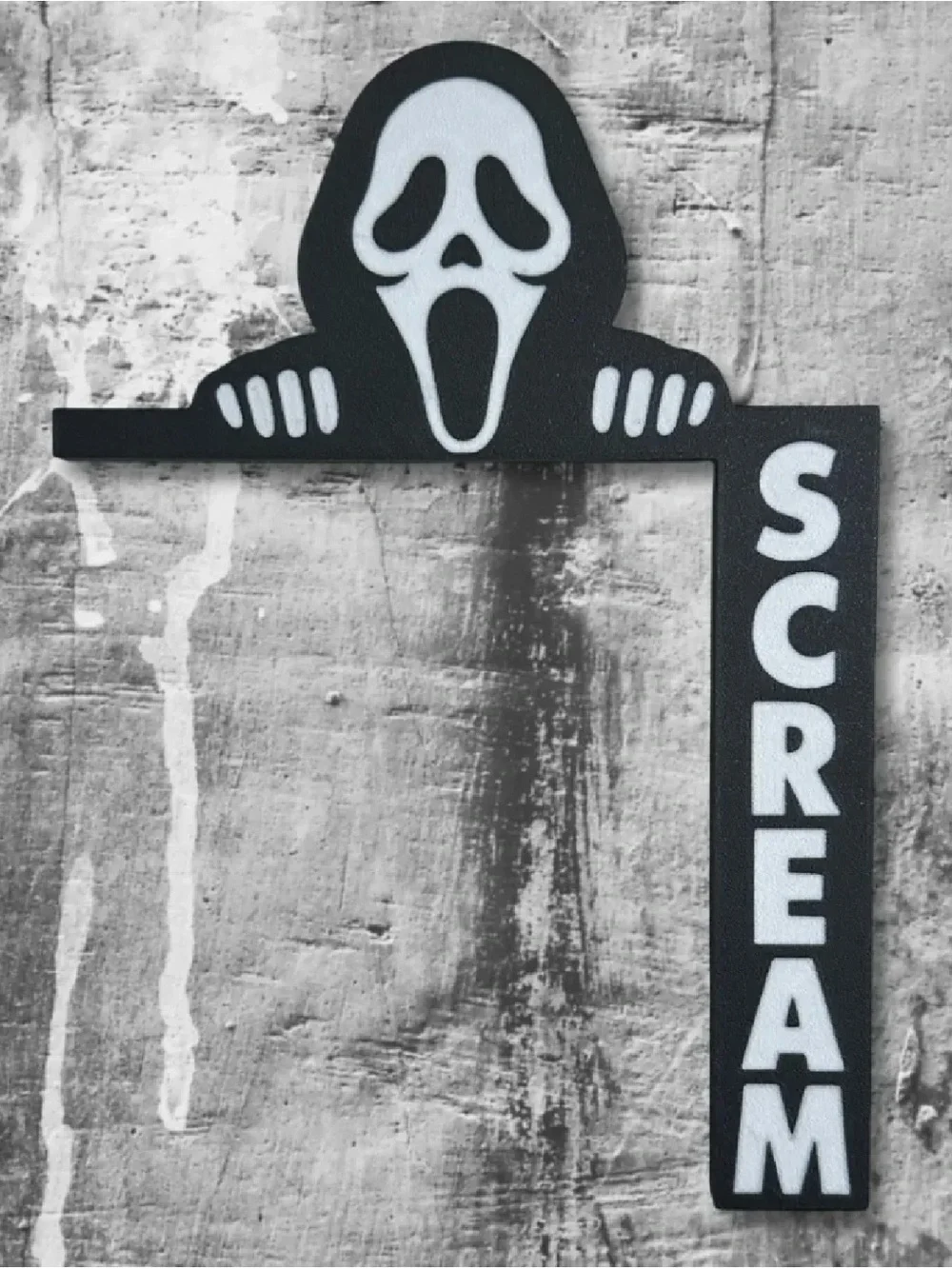 Scream Door corner decor Sign in Black and White